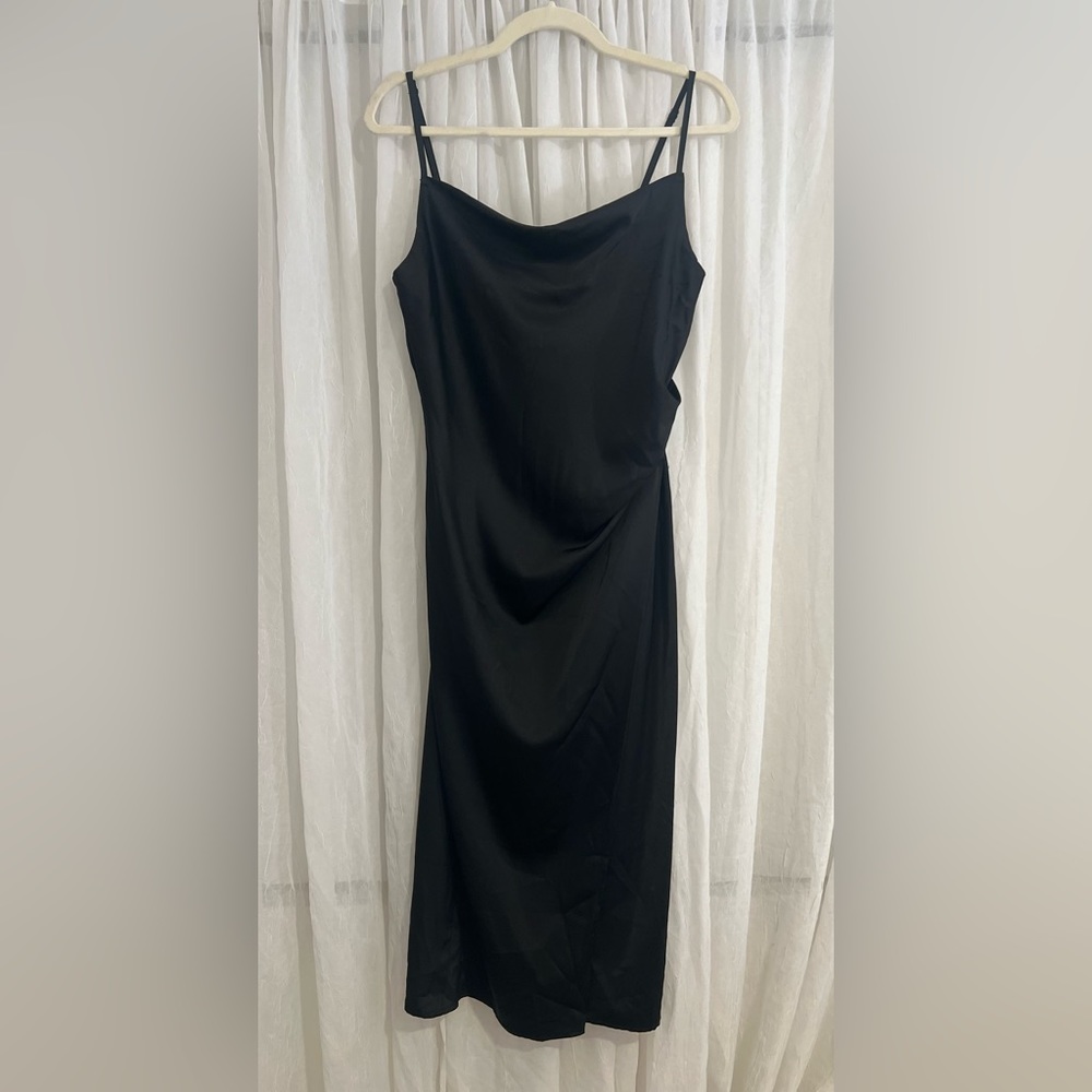 Lulus Black Cowl Neck Slip Midi Dress Size M